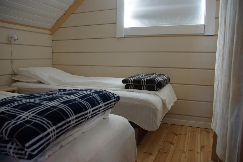 Aaroybukt Guesthouse Aroybukta Luaran gambar